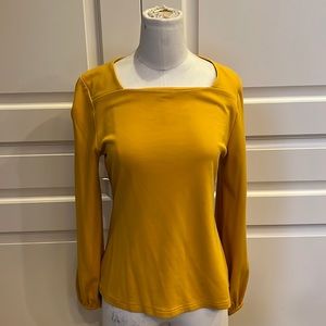 Ann Taylor SZ Small Boat Top Long-Sleeve Mustard Color.